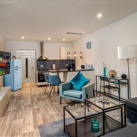 Tiny House In Duisburg By Junik Apartments 외부 사진